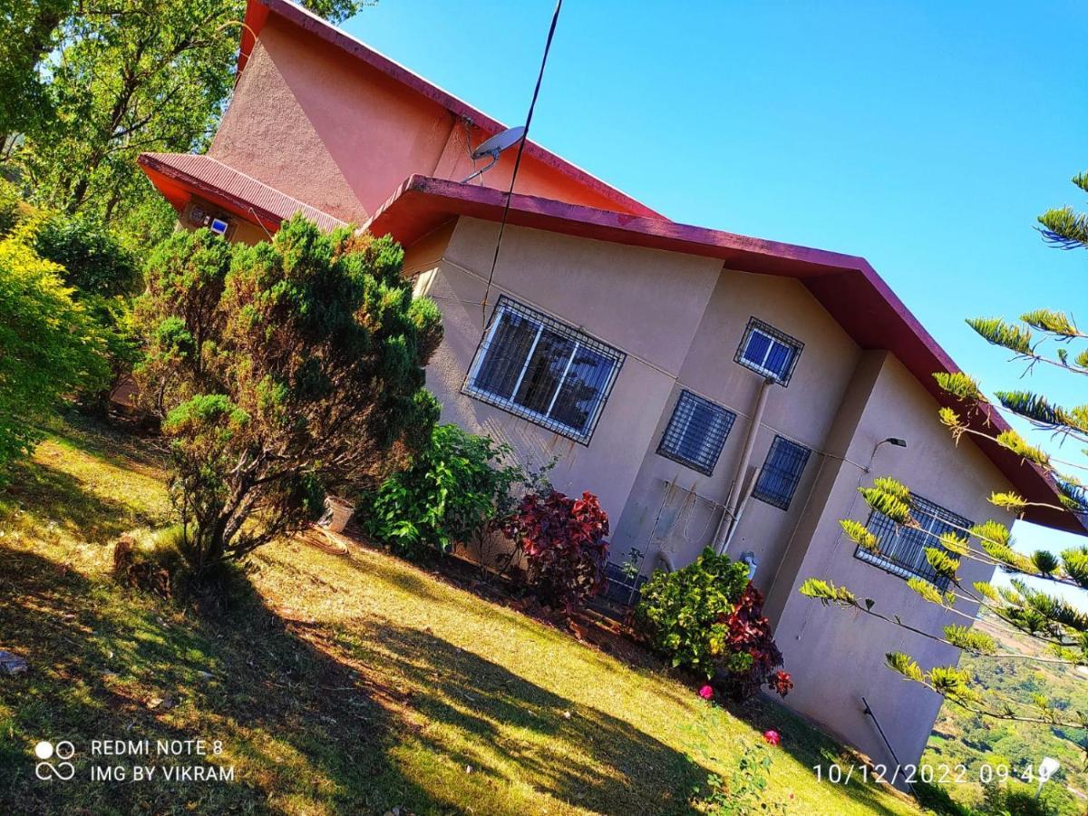 Hill Top Villa Panchgani Bagian luar foto